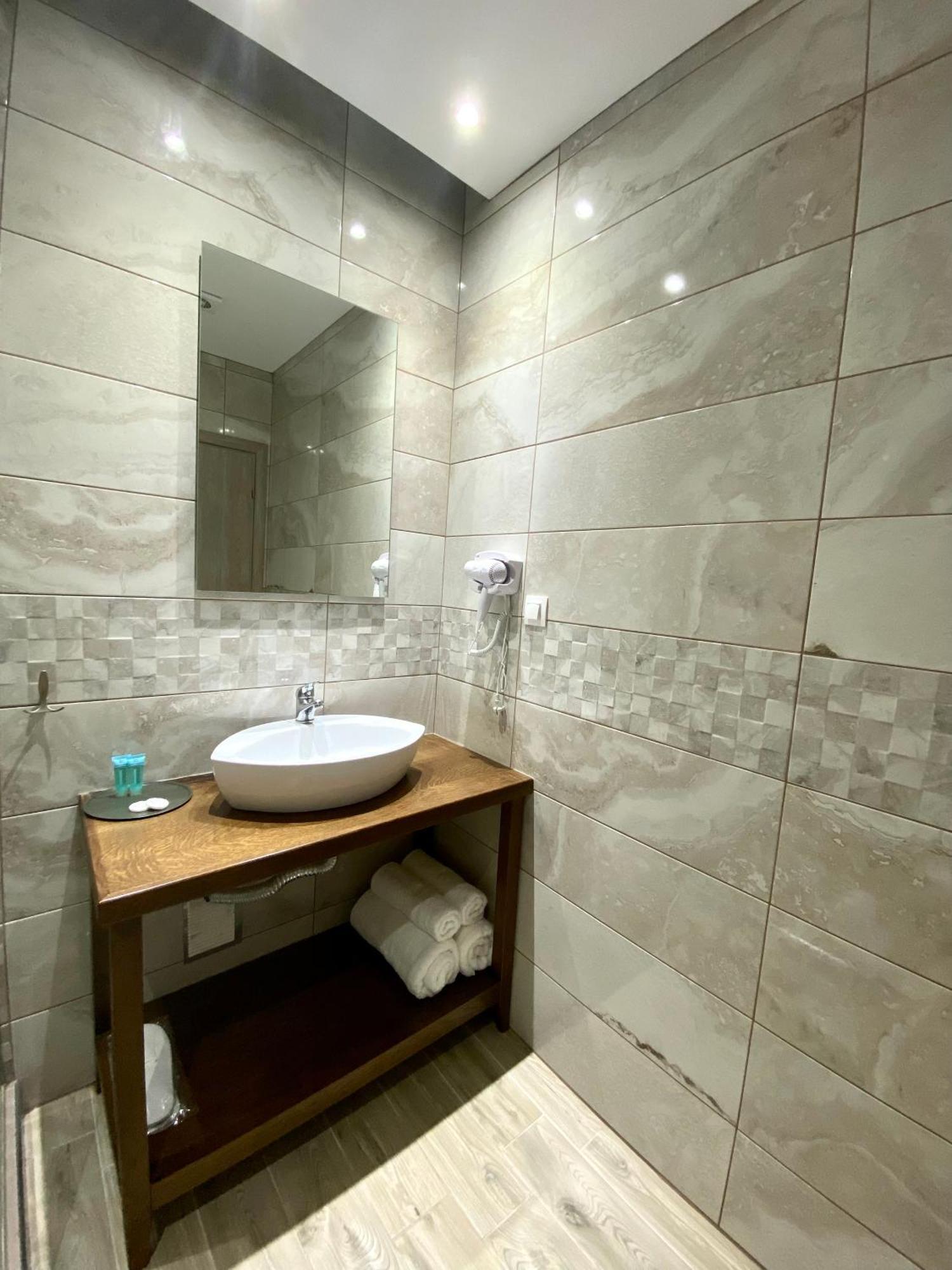 Thea Apartments Skala Marion Luaran gambar